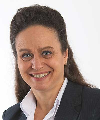 Rechtsanwältin und Notarin S. Dilek Peter